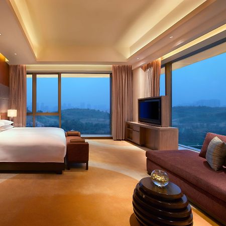 Отель Hyatt Regency Guiyang Гуйян Номер фото