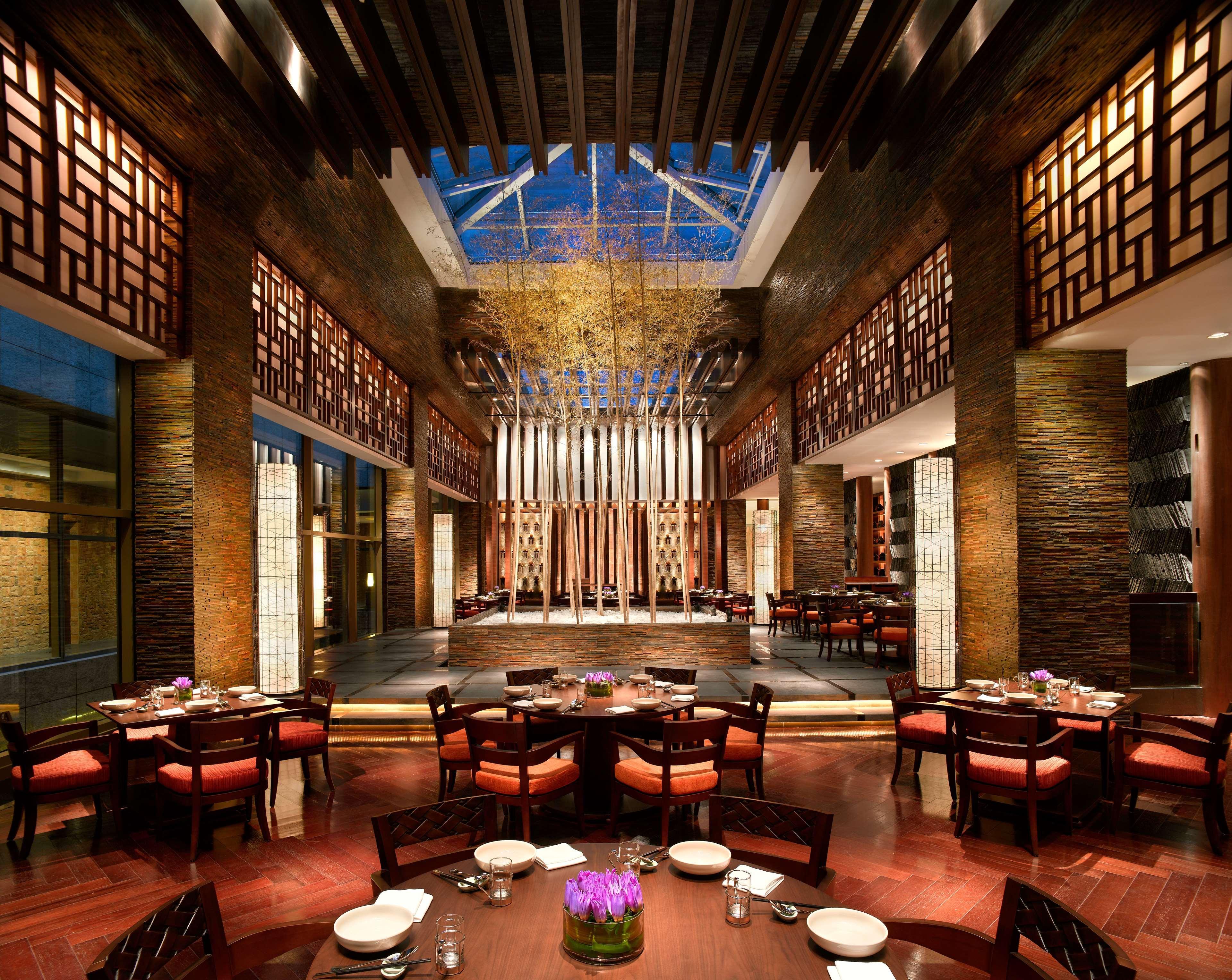 Отель Hyatt Regency Guiyang Гуйян Экстерьер фото