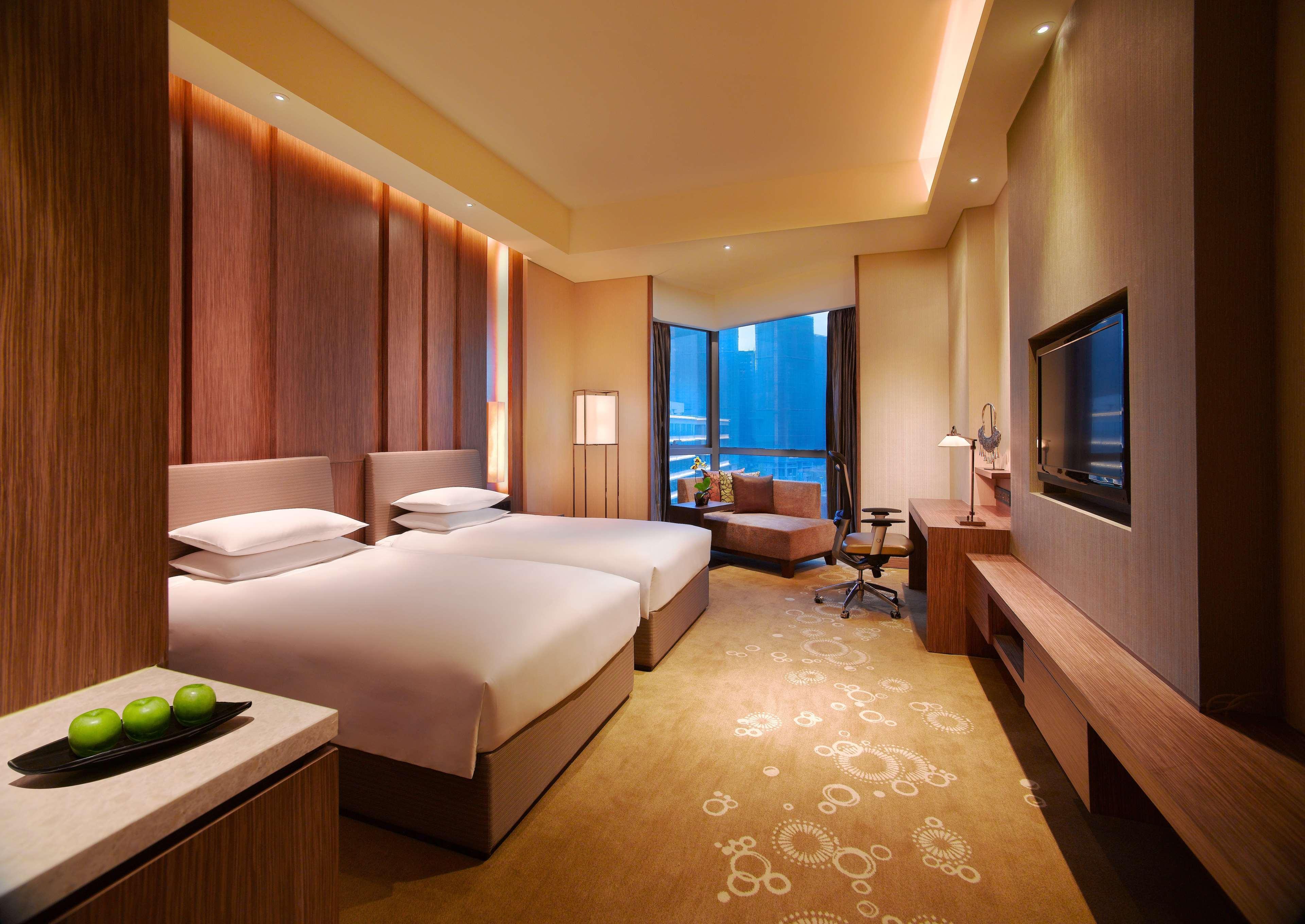 Отель Hyatt Regency Guiyang Гуйян Экстерьер фото